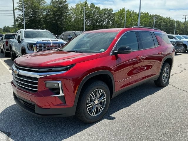 2026 Chevrolet Traverse LT in Radiant Red Tintcoat — front three-quarter view