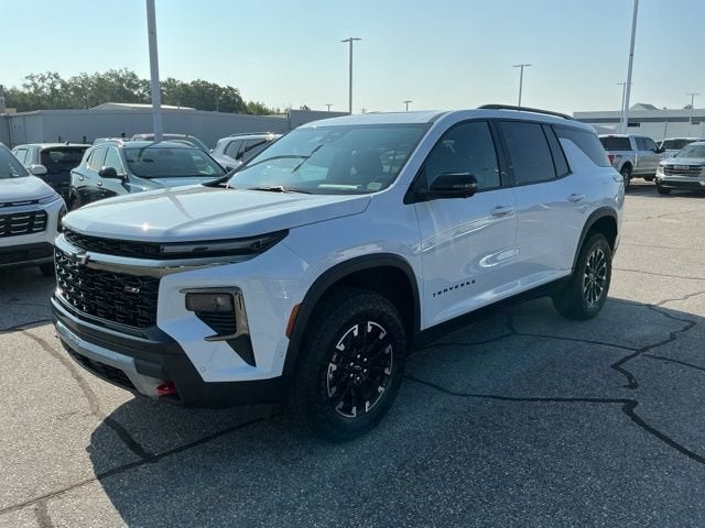 2026 Chevrolet Traverse Z71 in Polar White Tricoat — front three-quarter view