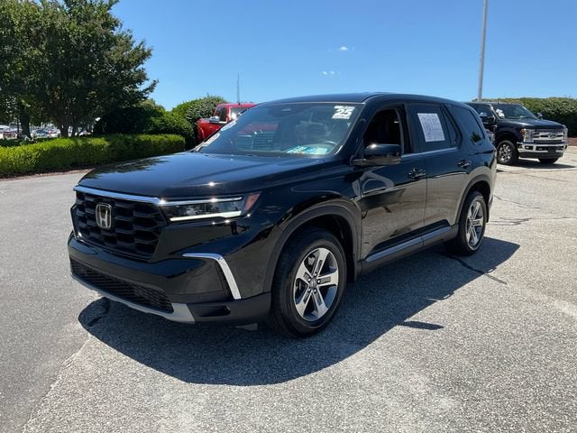 2025 Honda Pilot EX-L in Black — front three-quarter view